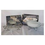 F 2 Quart Covered Round Casserole Dish with caddy