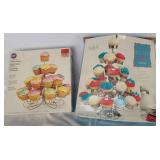 F 2pc Wire Cup Cake Stands one rotating