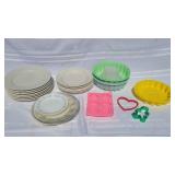 E Ceramic Plates Silicone Jello Molds Paw print mo