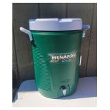 E Menards Rubbermaid Beverage Container