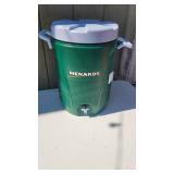 E Menards Rubbermaid Beverage Container