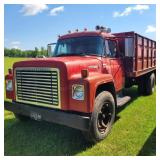 IH 1800 Steel grain body