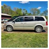 2014 Chrysler Mini Van Town & Country 3.6liter vv