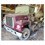 1982 Ford 9000 Series Heavy-Duty Chassis This 1982