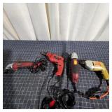T5 - Lot of 5 Corded Power Tools - Drill Lot of 4