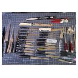H2 - Kitchen knives and serving utensils Mostly ki