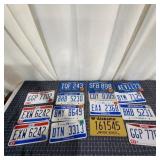 H3 - Collection of 17 Vintage License Pl Lot of 17