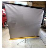 T4 - Vintage Portable Projection Screen Portable p