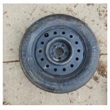 YD - Temporary Spare Tire T135/90R16 on Compact te