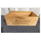 G3 - Maison Nicolas Reserve Cabernet Sau Wooden wi