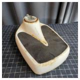 R2 - Vintage Bathroom Scale with Rotatin Vintage m