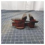 T5 - Columbian No. D3Â½ Bench Vise with Columbian