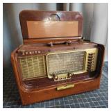 Q2 - Zenith Trans-Oceanic Portable Trave Zenith Tr
