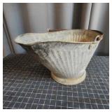 S2 - Vintage Galvanized Coal Scuttle Buc Antique g