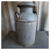 Q2 - Michigan Dairy Farms Co. Antique Me Vintage m