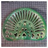 S2 - P.P.M. Co. Antique Cast Iron Tracto Antique c