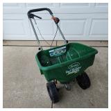 YD - Scotts Turf Builder EdgeGuard DLX B Scotts Tu