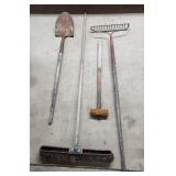 Yd - Garden Tool Lot - Shovel, Rake, Sle Lot of 4