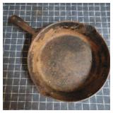 R2 - 10.5 Inch Cast Iron Skillet Cast iron skillet