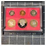 LB - 1982 United States Proof Set with O 1982 Unit