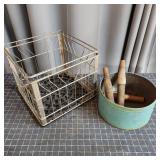 R3 - Glass Insulator Cobs, milk crate & Lot includ