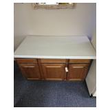 Oak Base Cabinet with Laminate Counterto Base cabi