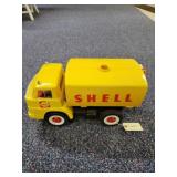 Shell Oil Tanker Truck Toy with Removabl Plastic S