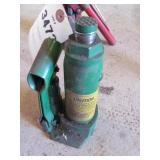 Jade 1 1/2 Ton Bottle Jack