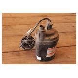 Flo-Tech 1/6 hp Submersible Pump