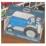 Toy Ertl Fordson Super Major Tractor in box