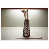 Group of 6 Irish Clay Dúidín Pipes w/ Glass Vase