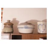 Group of 3 -crockery, pottery, earthenware