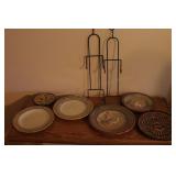 Ceramic & Stoneware Pottery (dish w/lid, bowl...