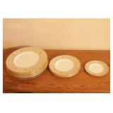 16pc Wedgewood China Plates
