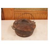 Cast Dutch oven with lid