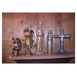 Mantle lot: religious theme