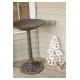 Cast Metal Hose Reel & Plastic Bird Bath