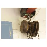 Yale Chain Fall & 1 Ton Trolley