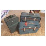 1 Pc Stratus Luggage, 2 Pc Express Luggage