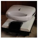 2 Waffle Makers