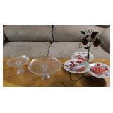 2 cake plates / 3-tier metal plate stand