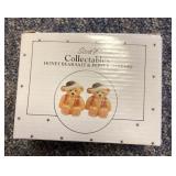 Boxed honey bear salt and pepper shakers