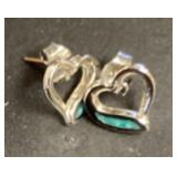 Heart-shaped pierced earrings