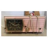 Pink RCA Victor clock radio Pink RCA Victor clock radio