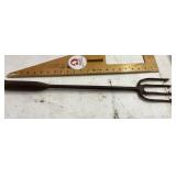 Fish spear Fish spear