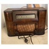 Silvertone radio Silvertone radio