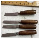 4 Russell shoe knives 4 Russell shoe knives