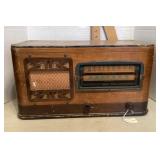 Truetone tube radio Truetone tube radio