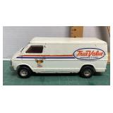 Ertl True Value Hardware van