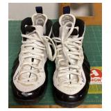 Nike Air Foamposite One shoes size 11